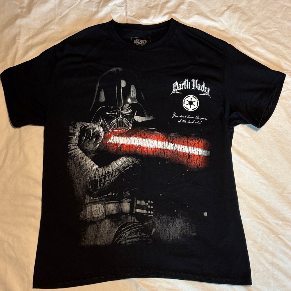 CVLA Star Wars Darth Vader Graphic Tee - (Large) - Good Condition - (Black)